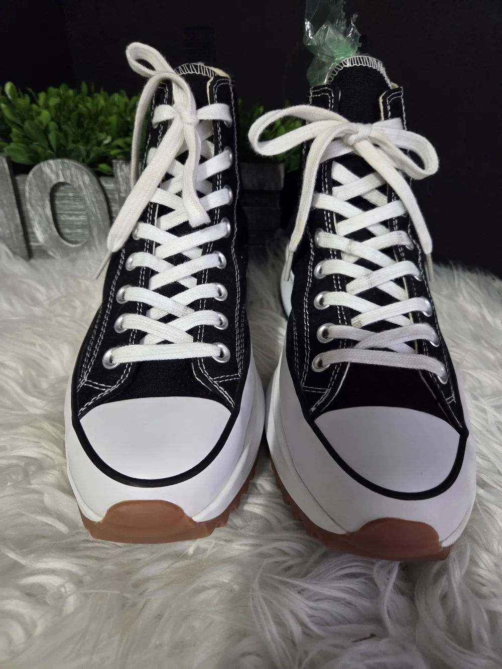 Converse Run Star Black/white High-Top Platform Sneakers. Size 9.5 Women 7.5 Men